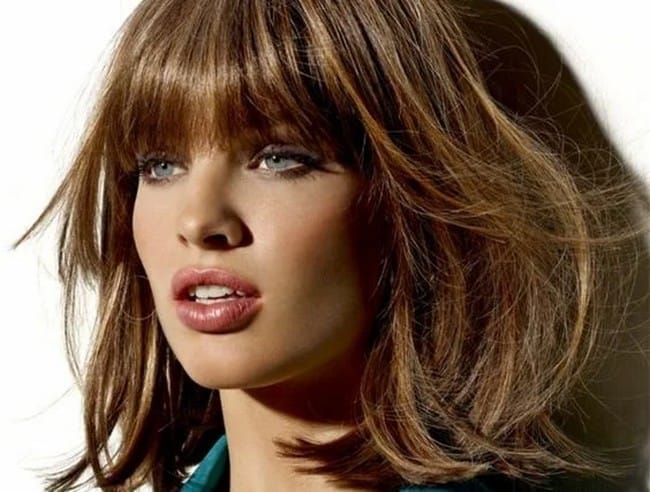honey-balayage-on-mid-length-unstructured-and-wavy-hair-7281456-3213267