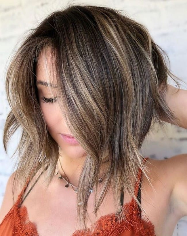 honey-balayage-on-mid-length-wavy-hair-and-thin-ends-2550563-4798044