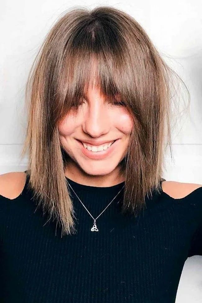 mid-length-bob-layered-hair-cut-with-straight-finishes-4860487-8494743