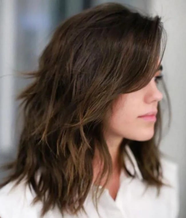 mid-length-brown-blurred-layered-cut-hair-6608690-4938008