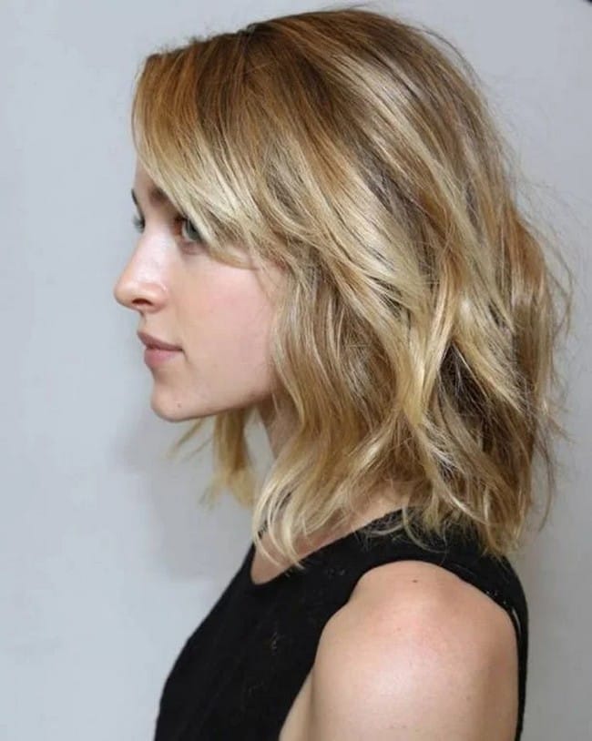 mid-length-honey-blonde-layered-cut-with-side-parting-7676843-2340800