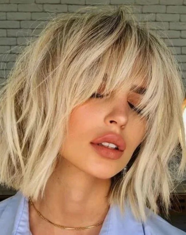 mid-length-layered-cut-on-blonde-square-hair-3596669-2518293