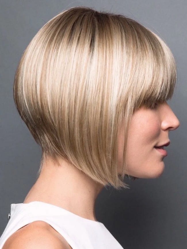short-voluminous-caramel-blonde-bob-with-bangs-5722485-5164345