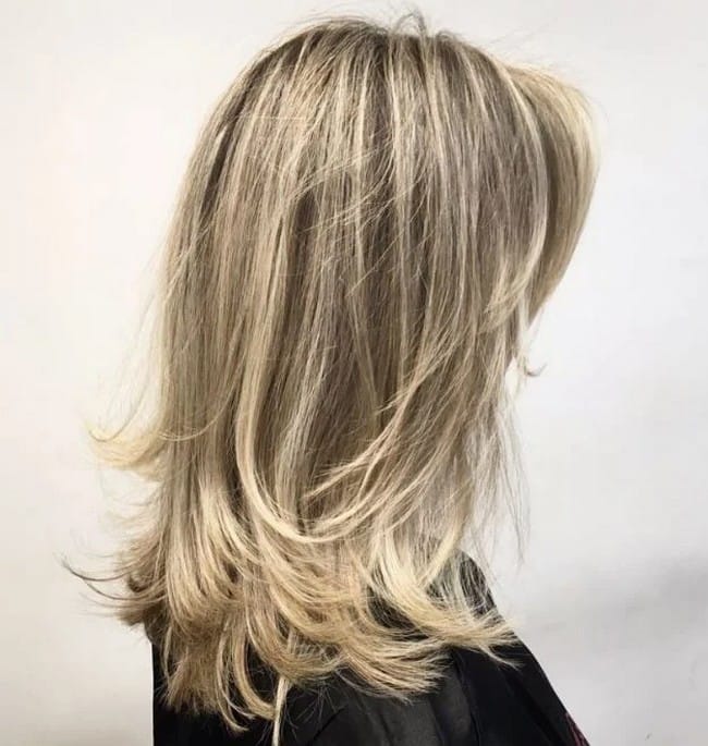 warm-blonde-mid-length-layered-cut-with-crinkled-ends-3314583-1263374
